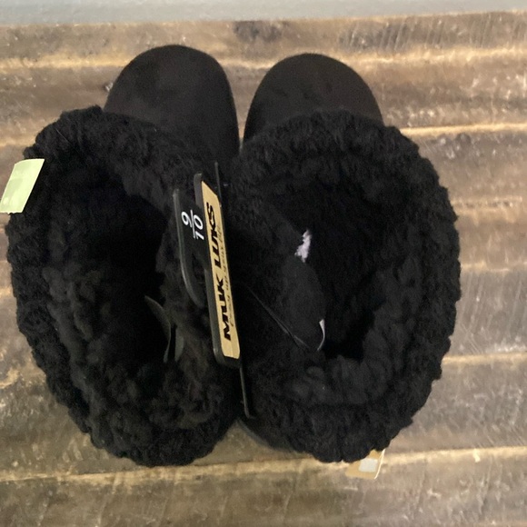 MUK LUKS CABLE KNIT SLIPPERS - Picture 5 of 6